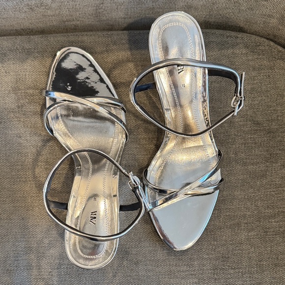 Zara Silver Strappy Wedge Sandals - Picture 13 of 14